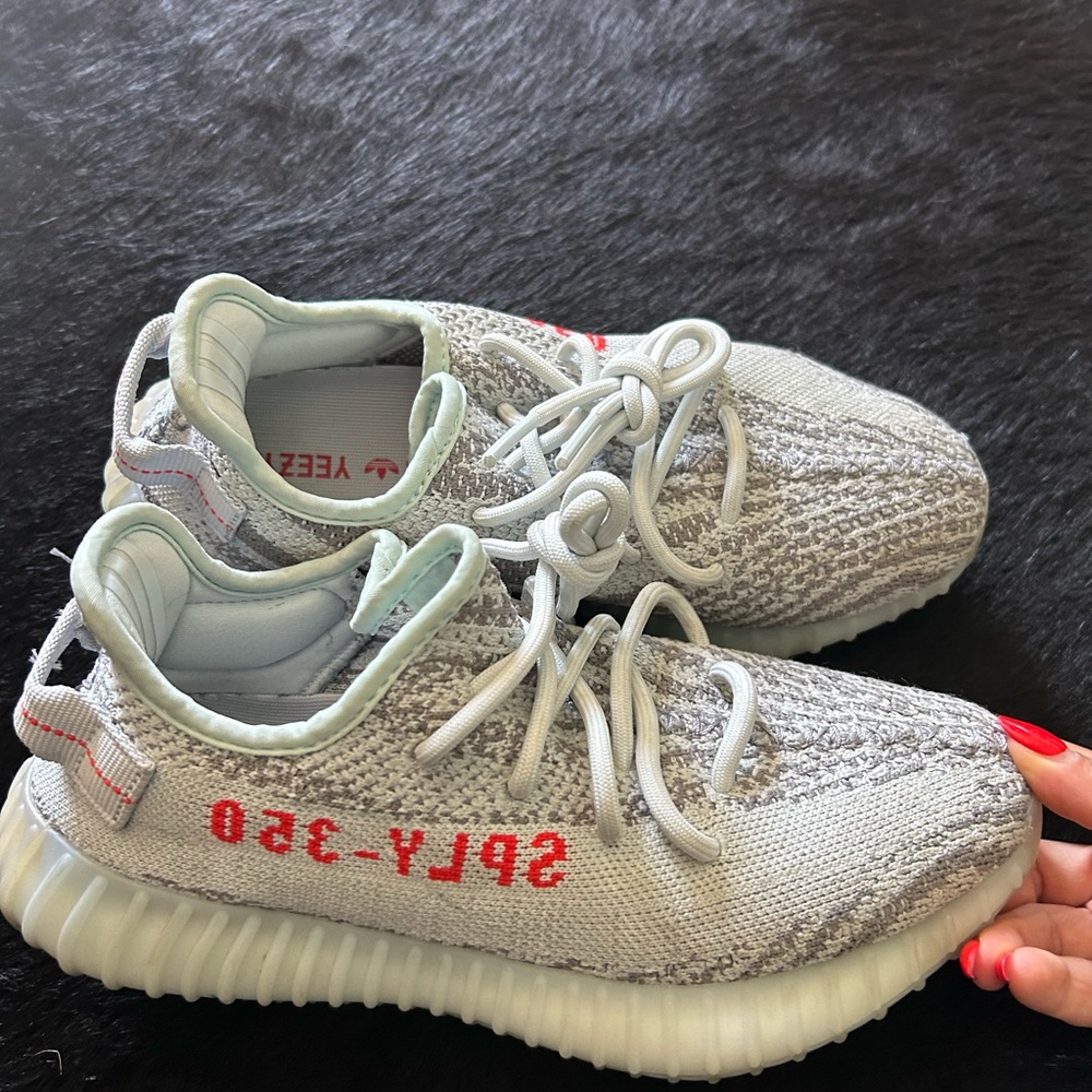 Yeezy Boost 350 V2 Blue Tint
